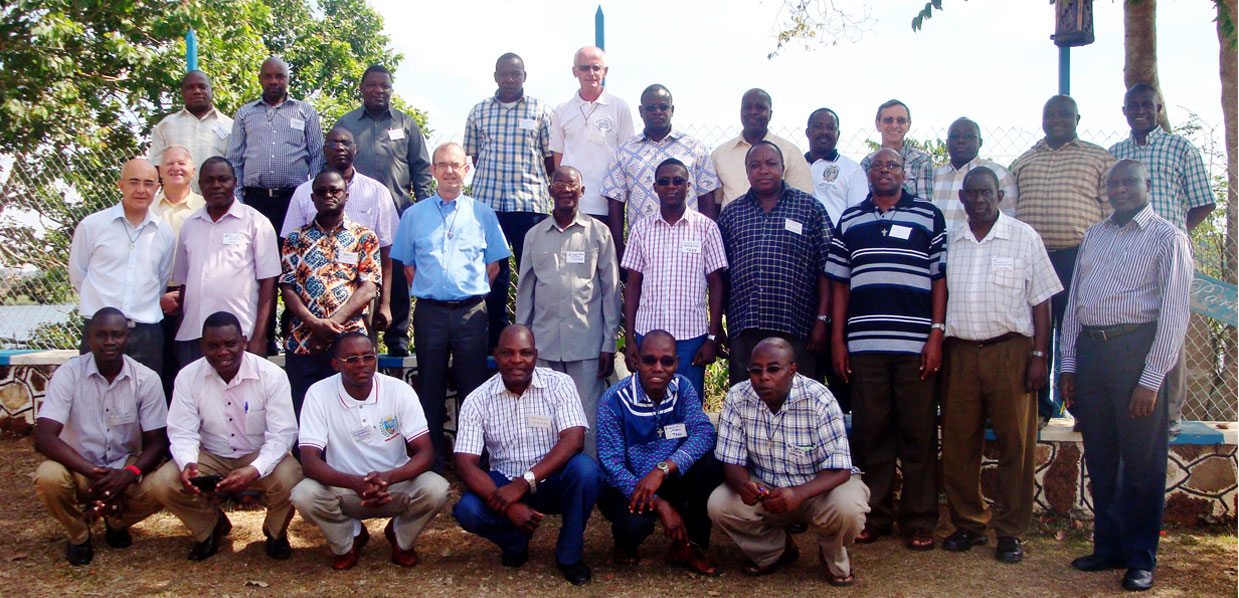 CONFERENCE D’AFRIQUE . Les réalités de la présence mennaisienne en Afrique. 32 supérieurs et leurs Conseils réunis à Kisubi, Ouganda